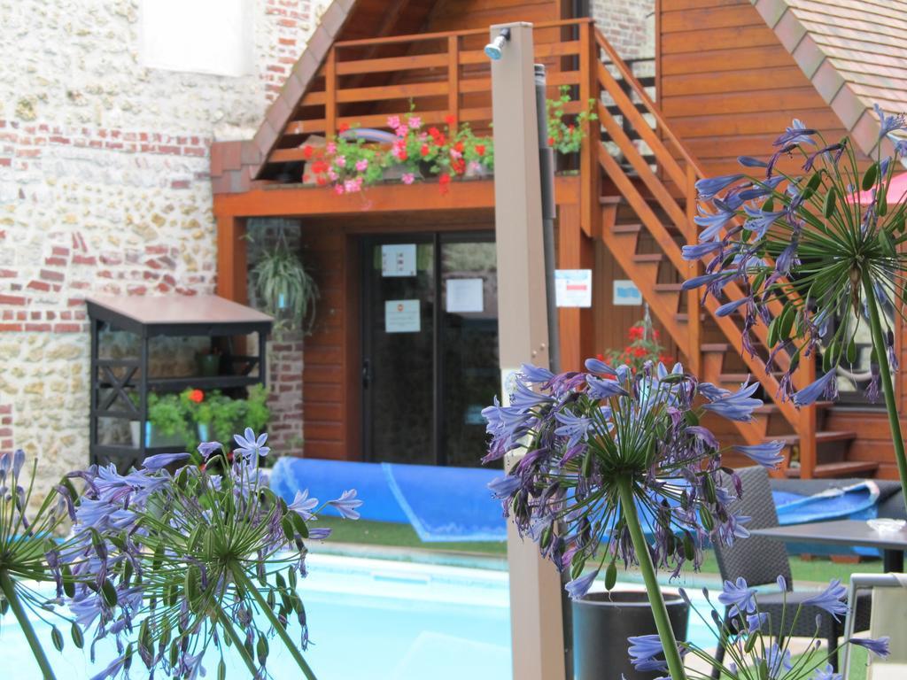 La Loggia Appart'Hotel & Spa โดวีลล์ ภายนอก รูปภาพ