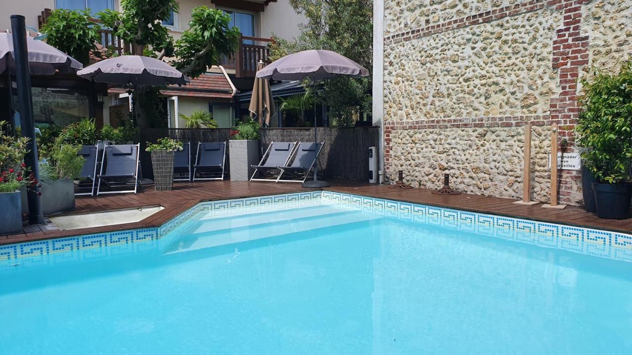 La Loggia Appart'Hotel & Spa โดวีลล์ ภายนอก รูปภาพ