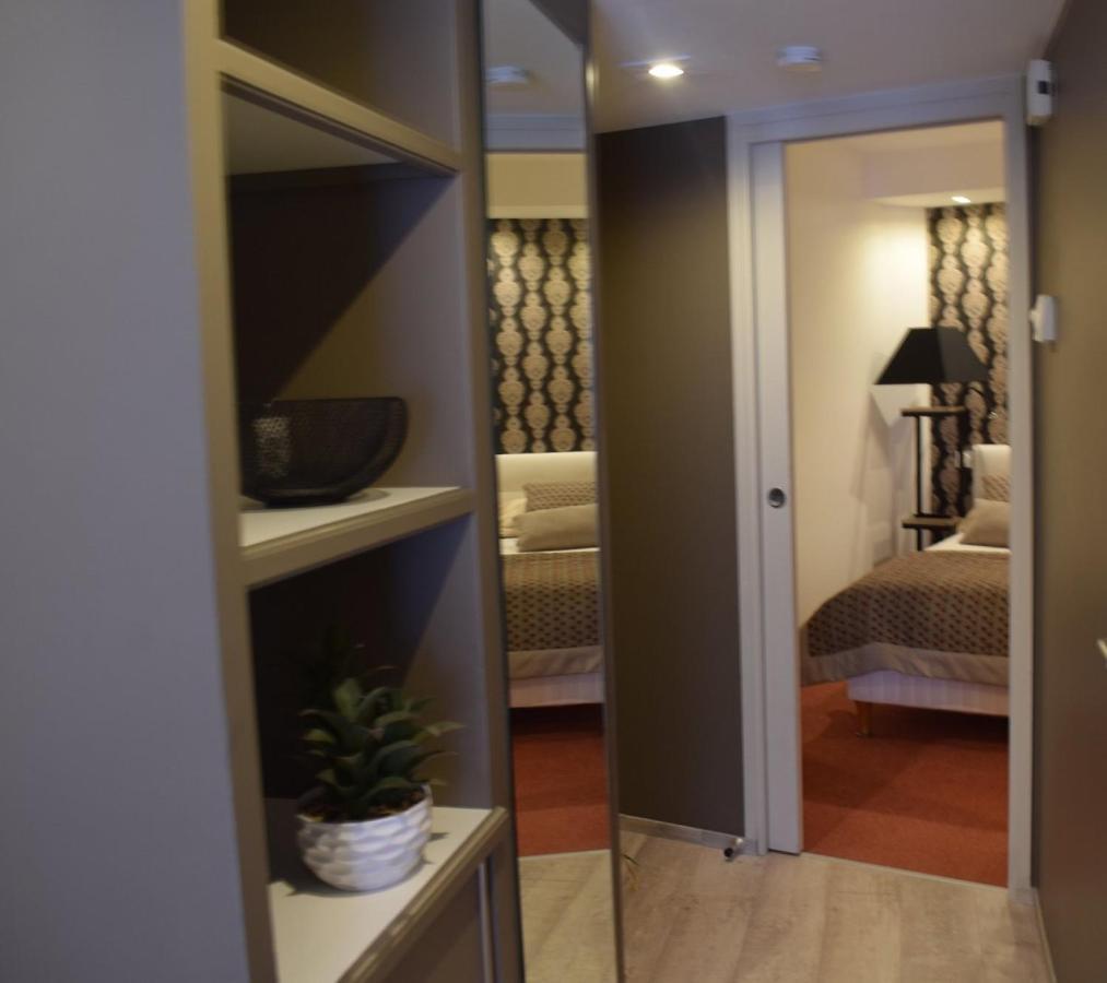 La Loggia Appart'Hotel & Spa โดวีลล์ ภายนอก รูปภาพ