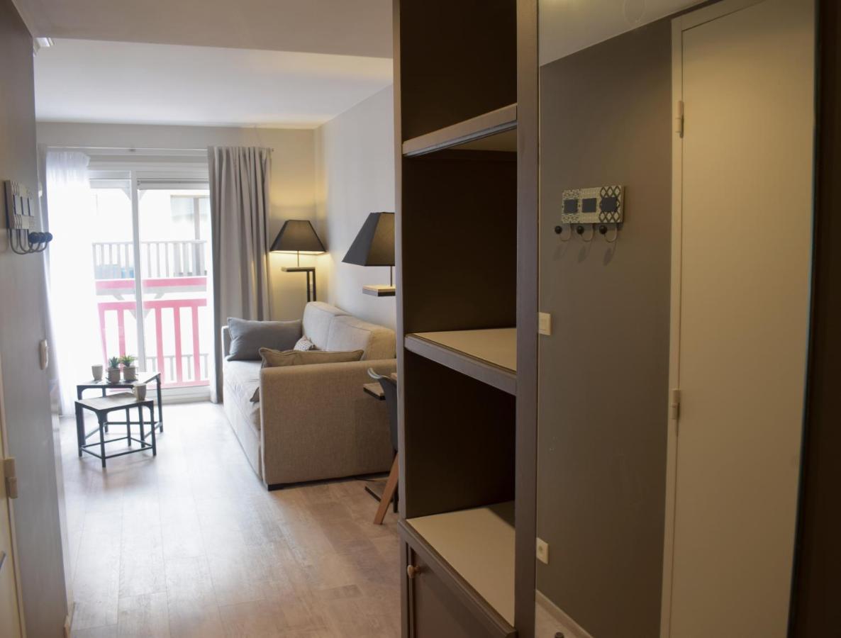 La Loggia Appart'Hotel & Spa โดวีลล์ ภายนอก รูปภาพ