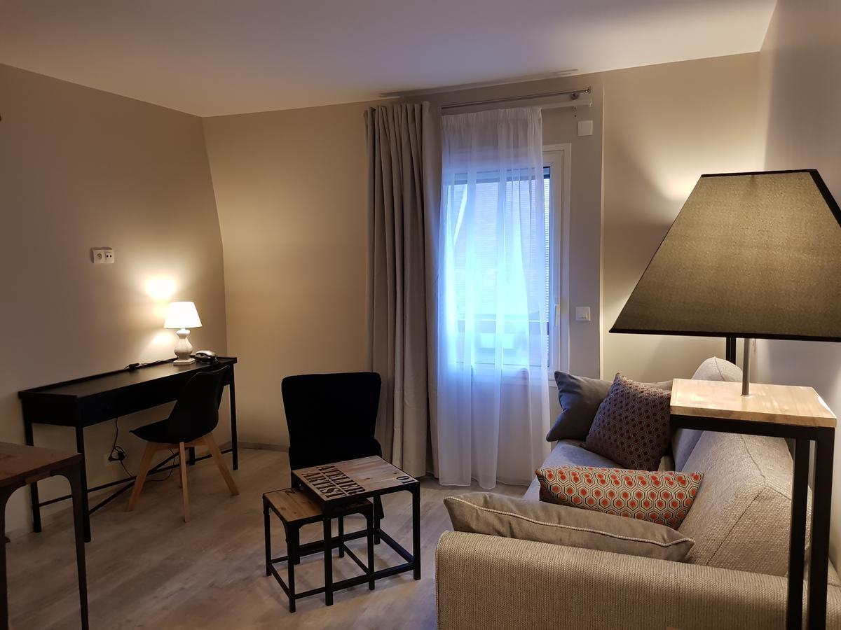 La Loggia Appart'Hotel & Spa โดวีลล์ ภายนอก รูปภาพ